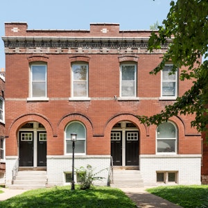 //hemlane-production.s3.amazonaws.com/uploads/property_listing_photos/f7d75d28-3611-4a69-b0af-2bdae076d39a/4055 Hartford 1.jpg