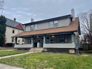 //hemlane-production.s3.amazonaws.com/uploads/property_listing_photos/f7e62727-74be-49dc-a41e-8af4419a2d10/212 Highland.jpg