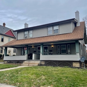 //hemlane-production.s3.amazonaws.com/uploads/property_listing_photos/f7e62727-74be-49dc-a41e-8af4419a2d10/212 Highland.jpg