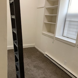 //hemlane-production.s3.amazonaws.com/uploads/property_listing_photos/f8c881ec-b6b2-4d72-9811-63414be11dfc/2538 1F Loft & Front.jpg