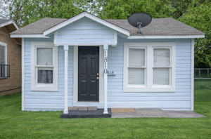 //hemlane-production.s3.amazonaws.com/uploads/property_listing_photos/fd022144-1270-4615-8fb4-a77f7154982e/1810 Burnet ext2.png