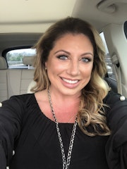 Lisa Richardson, Lisa Buys Houses